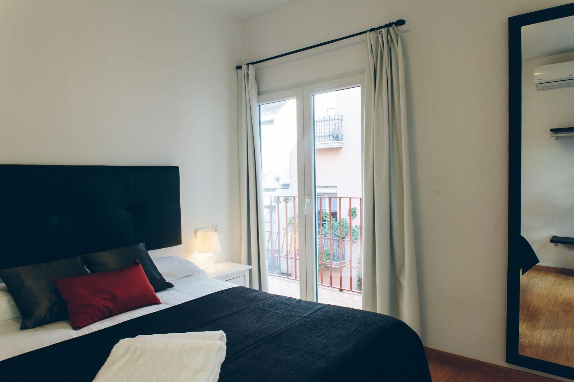 The Lucky Flats - Artilleros Alicante Exterior foto
